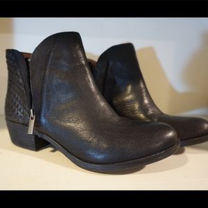 Lucky Brand Black Leather Ankle Booties